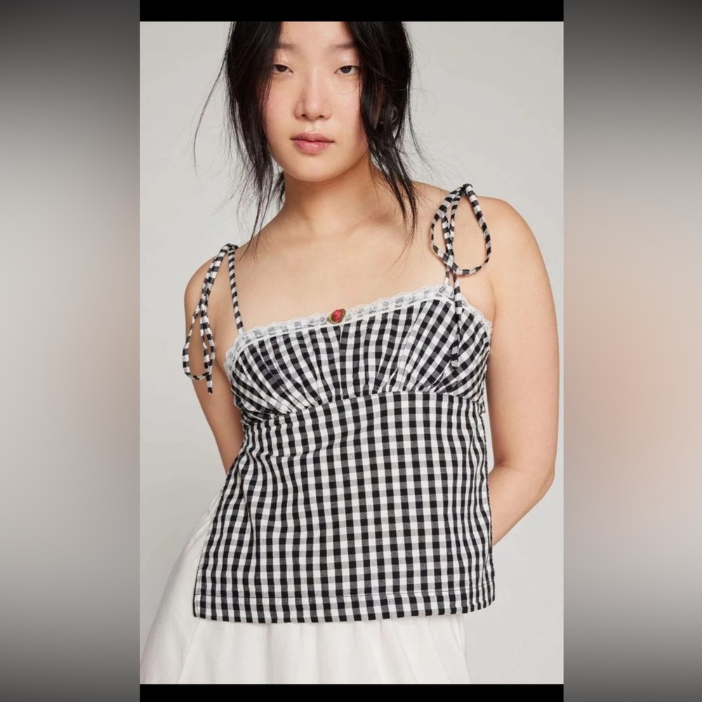 SOLD Urban outfitters Kimchi Blue top